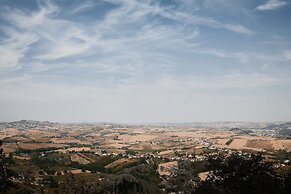 Palazzo Viviani Castello di Montegridolfo