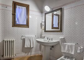 Palazzo Viviani Castello di Montegridolfo