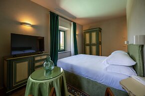 Palazzo Viviani Castello di Montegridolfo