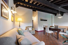 Palazzo Viviani Castello di Montegridolfo