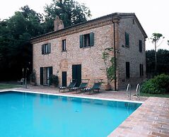 Palazzo Viviani Castello di Montegridolfo