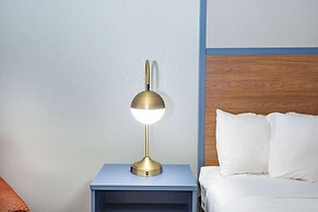 AmericInn by Wyndham Sayre