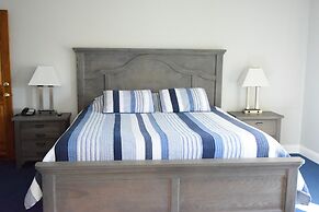 Rhea's Inn By The Sea
