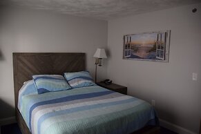 Rhea's Inn By The Sea