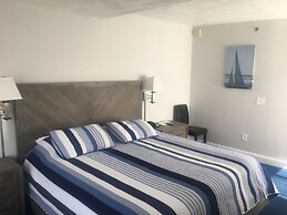 Rhea's Inn By The Sea