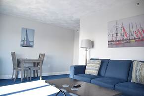 Rhea's Inn By The Sea