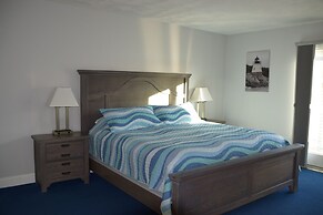 Rhea's Inn By The Sea