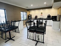 Super 8 by Wyndham South Bend