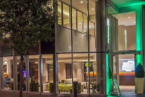 Holiday Inn London Camden Lock by IHG