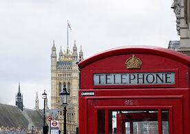 Holiday Inn London Camden Lock by IHG