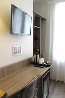 Avia Saphir Montparnasse