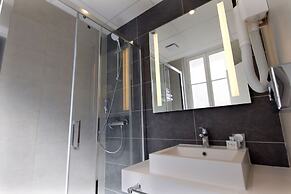 Avia Saphir Montparnasse