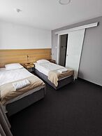 Gold Hotel