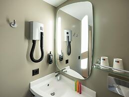 ibis Geneve Centre Lac