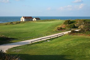 Praia D'El Rey Marriott Golf & Beach Resort