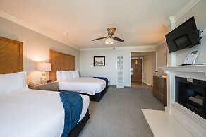 456 Embarcadero Inn & Suites