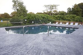 Sandwich Lodge & Resort