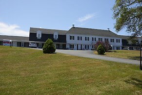 Sandwich Lodge & Resort