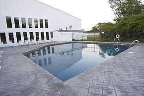 Sandwich Lodge & Resort