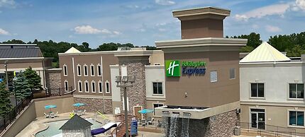 Holiday Inn Express Wisconsin Dells by IHG