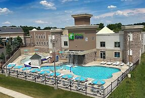 Holiday Inn Express Wisconsin Dells by IHG