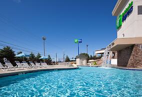 Holiday Inn Express Wisconsin Dells by IHG