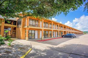 River Valley Motor Inn