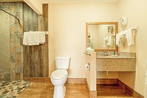 River Valley Motor Inn