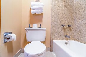 River Valley Motor Inn