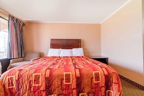 River Valley Motor Inn