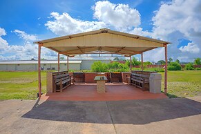 River Valley Motor Inn