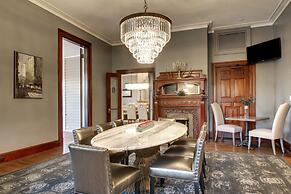 Hotel Finial, BW Premier Collection