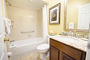 Club Wyndham Long Wharf