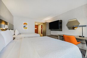 Holiday Inn Express Hotel & Suites Buffalo-Airport by IHG