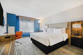 Holiday Inn Express Hotel & Suites Buffalo-Airport by IHG