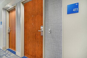 Holiday Inn Express Hotel & Suites Buffalo-Airport by IHG