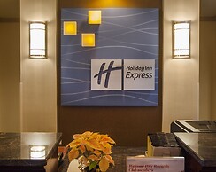 Holiday Inn Express Hotel & Suites Buffalo-Airport by IHG