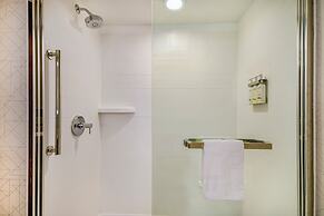 Holiday Inn Express Hotel & Suites Buffalo-Airport by IHG
