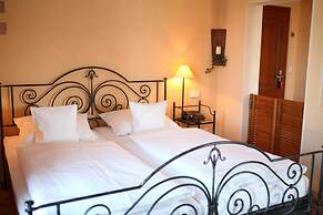 Maifeld Sport- und Tagungshotel
