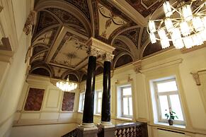 NH Collection Prague Carlo IV