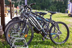 SOWELL Family Les Amandiers