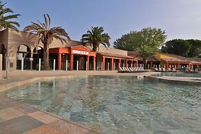 SOWELL Family Les Amandiers