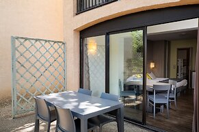 SOWELL Family Les Amandiers