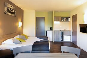 SOWELL Family Les Amandiers