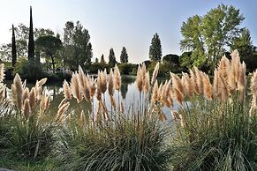 SOWELL Family Les Amandiers