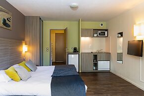 SOWELL Family Les Amandiers