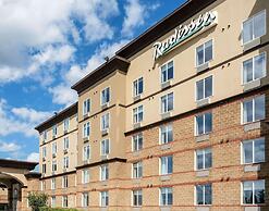 Radisson Hotel & Suites Fort McMurray