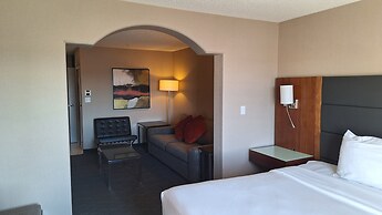 Radisson Hotel & Suites Fort McMurray