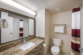 Red Roof Inn & Suites Austin East - Manor