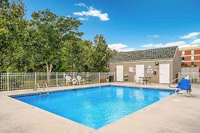 Sleep Inn & Suites Jacksonville near Camp Lejeune